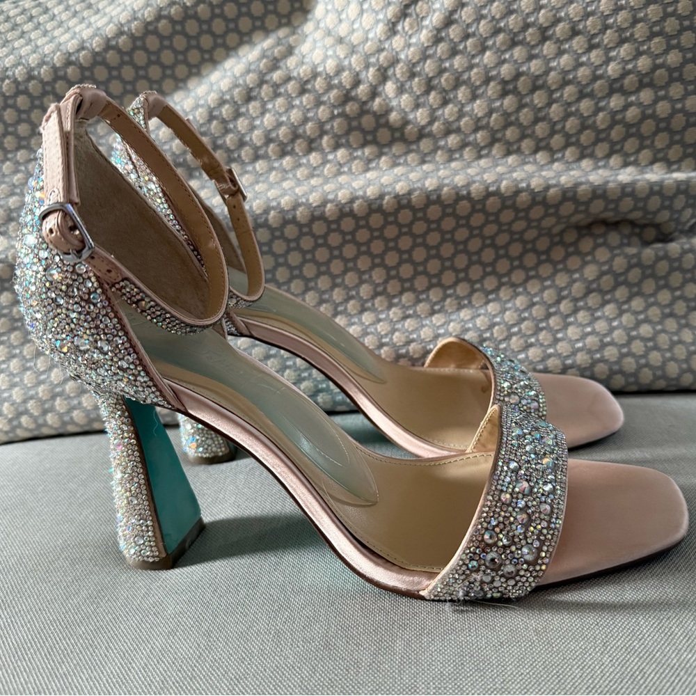 Elegant Betsey Johnson Dani Rhinestone Sandals Heels, size 11